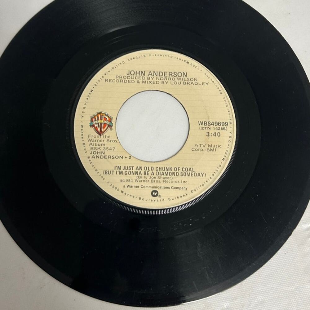 John Anderson I'm just an Old Chunk of Coal & Havin Hard Times 7 inch vinyl 45